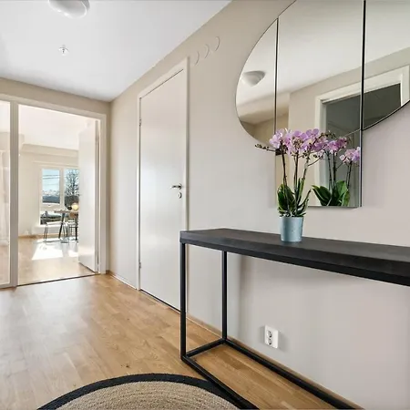Nice Close To - Minimum 3 Nights Appartement *